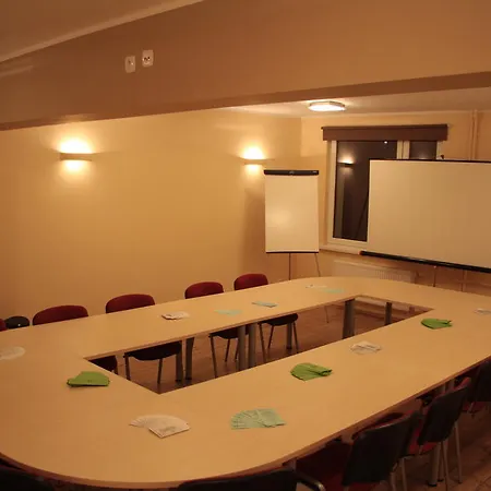 Hostel24